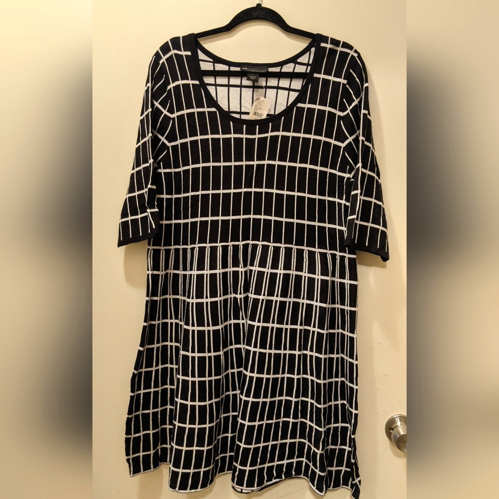 Black and White Grid Pattern Dress